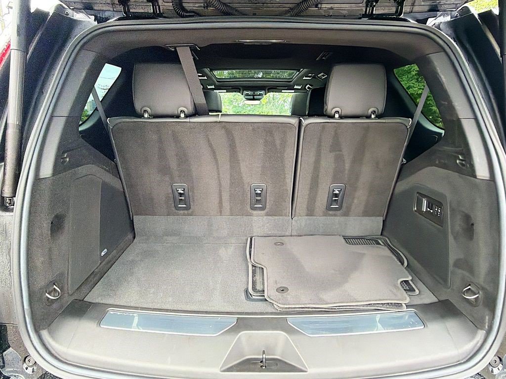 Certified 2023 Cadillac Escalade Premium Luxury w/ Performance Package AWD/4WD image 28