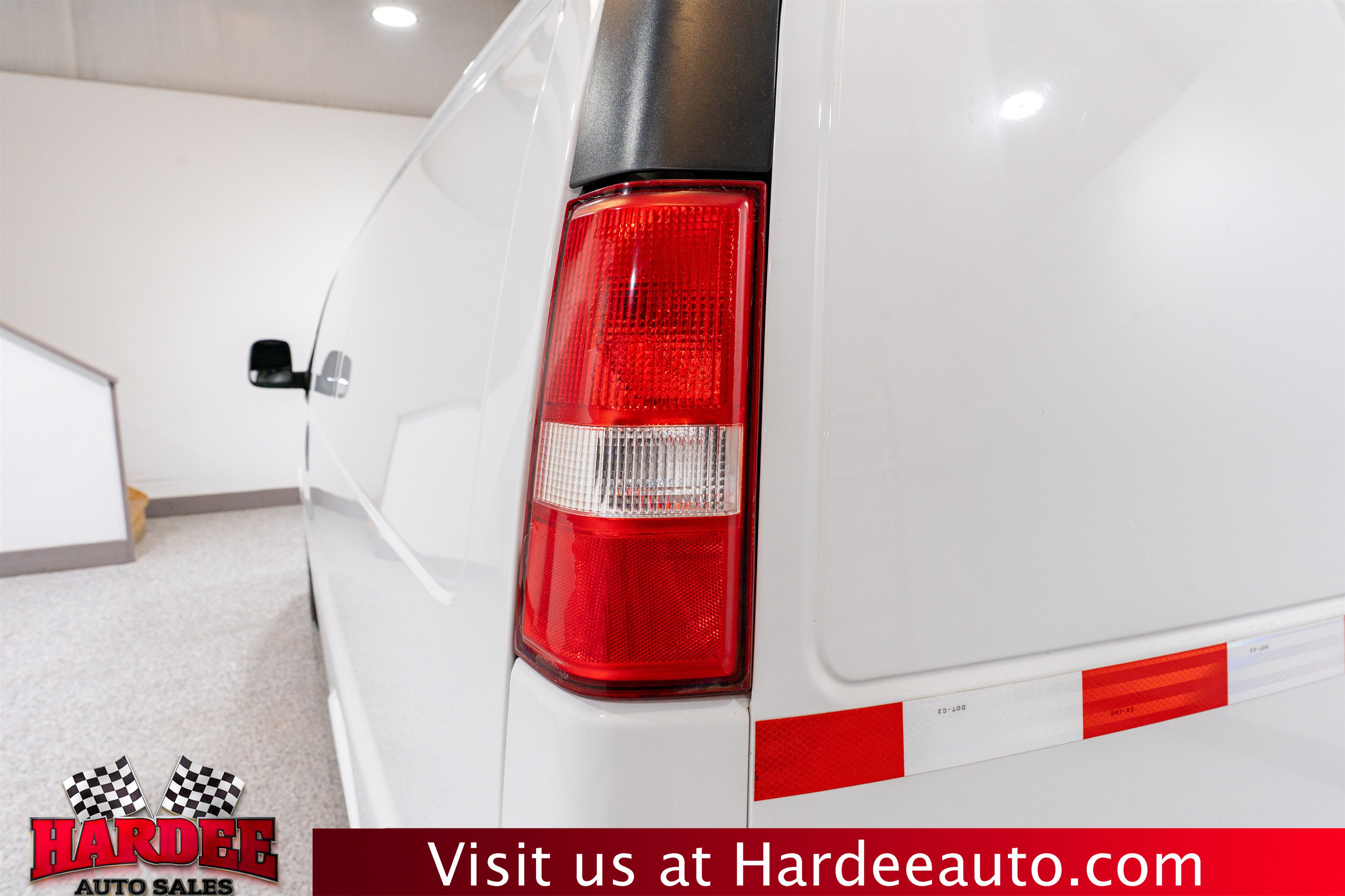 Used 2021 Chevrolet Express 2500 RWD image 9