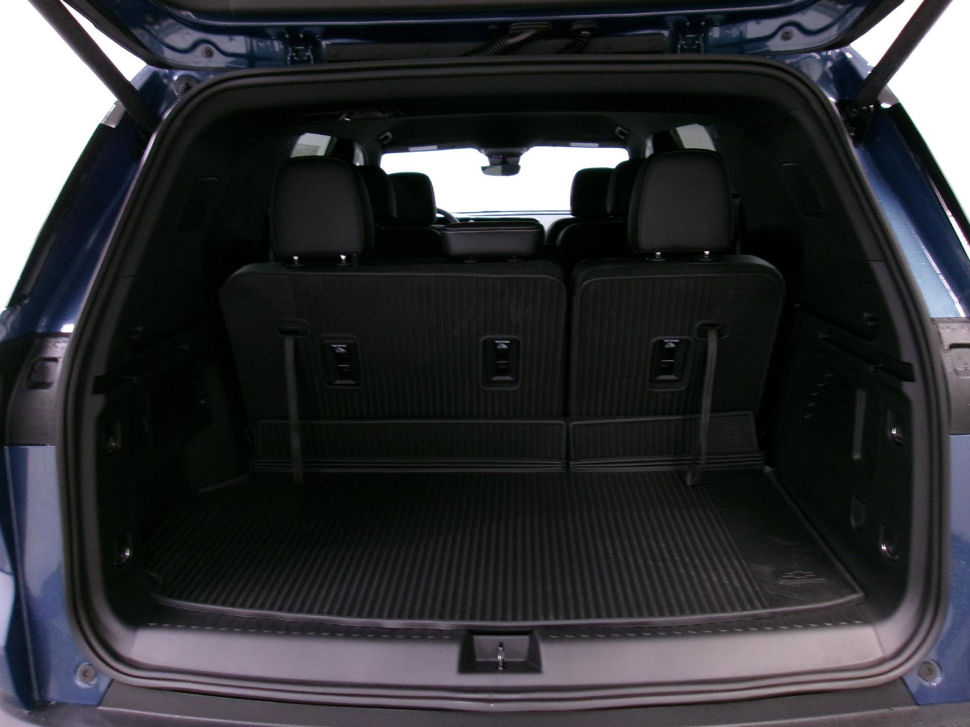 New 2026 Chevrolet Traverse LT w/ Driver Confidence Package image 12