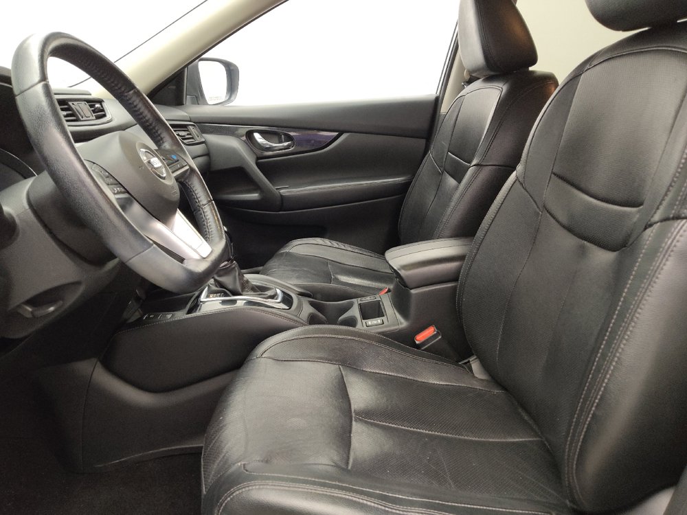 Used 2019 Nissan Rogue SL AWD/4WD image 17