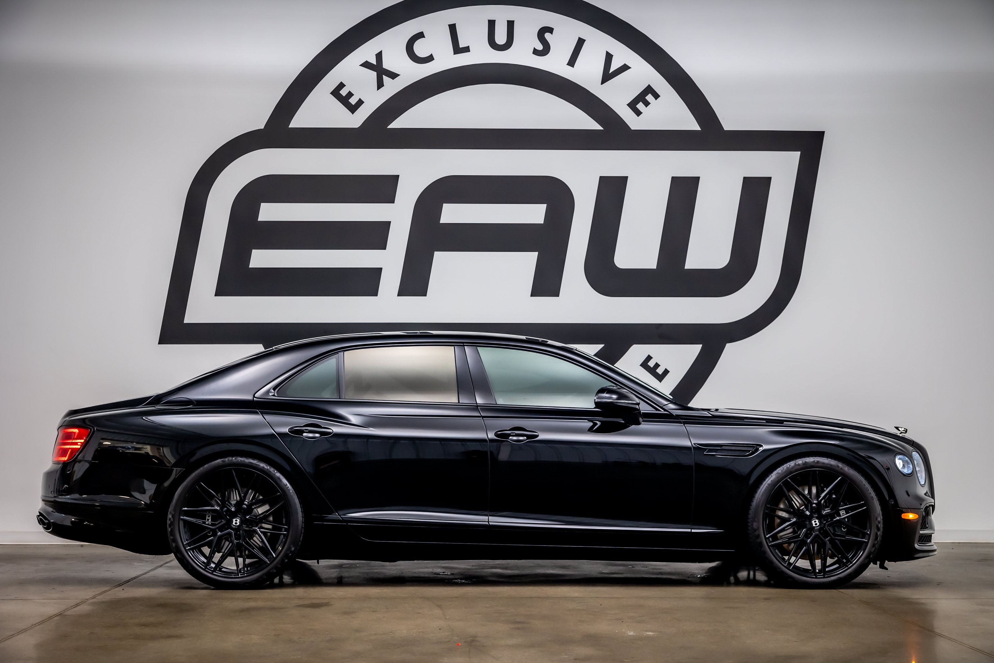 Used 2022 Bentley Flying Spur V8 AWD/4WD image 9