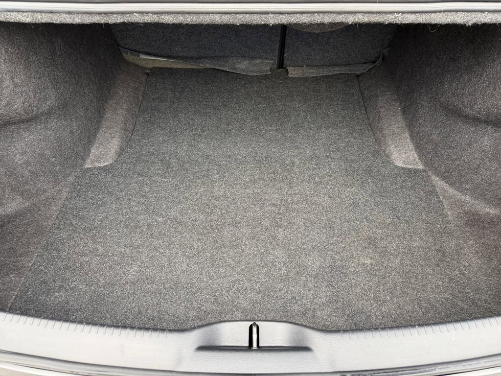 Used 2014 Chrysler 300 AWD w/ Driver Convenience Group image 19