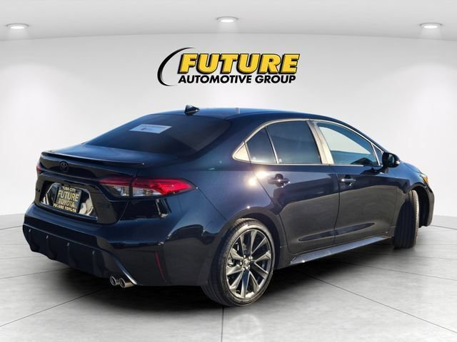 Certified 2025 Toyota Corolla XSE FWD image 5