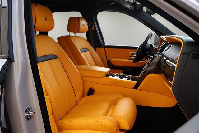 Certified 2023 Rolls-Royce Cullinan Black Badge image 24