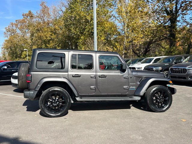 Used 2023 Jeep Wrangler Unlimited Sahara w/ Cold Weather Group AWD/4WD image 19