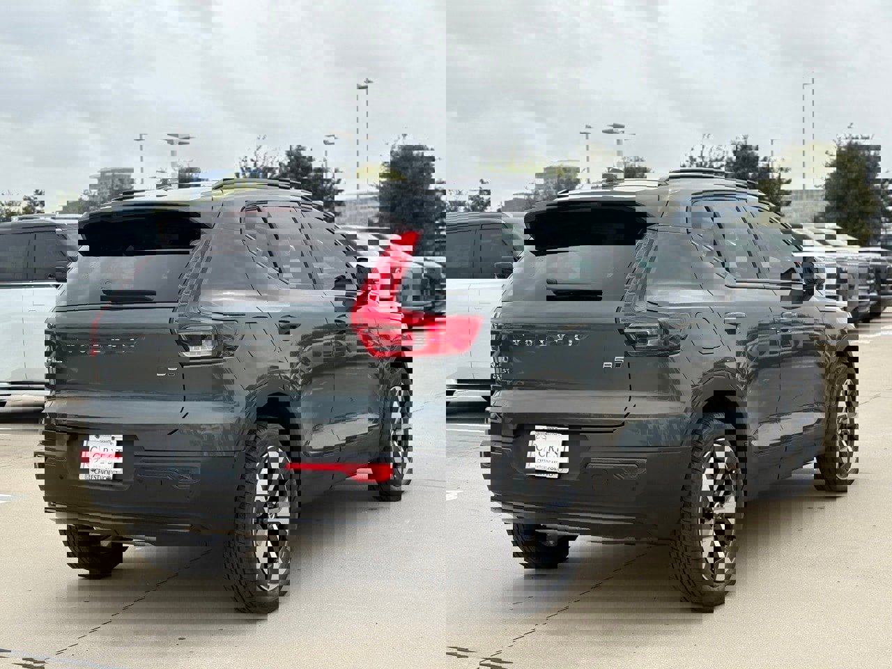 New 2026 Volvo XC40 B5 Plus w/ Protection Package Premier image 5