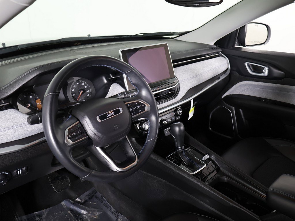 Used 2022 Jeep Compass Latitude w/ Convenience Group image 26