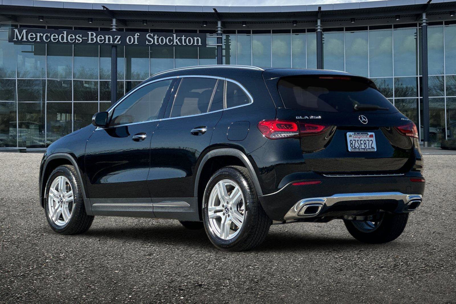 Certified 2022 Mercedes-Benz GLA 250 4MATIC w/ Premium Package Lite image 6