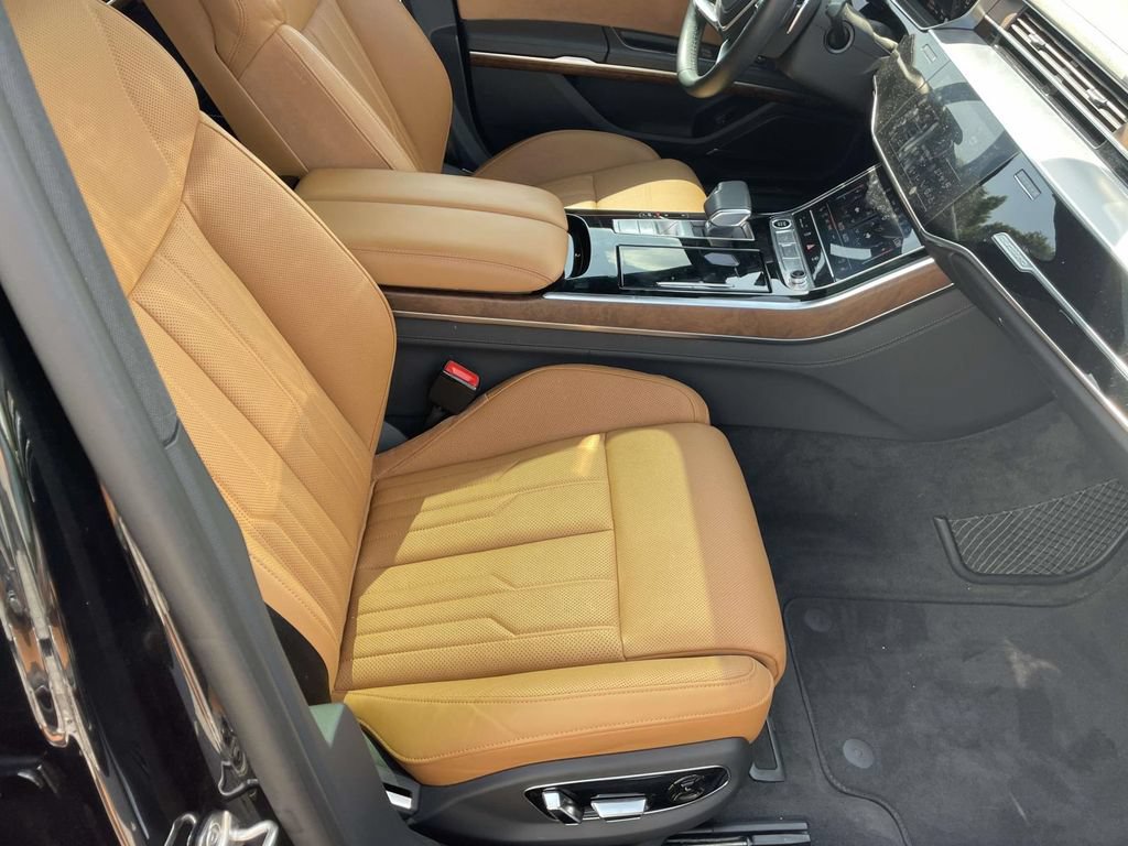 Used 2024 Audi A8 L 3.0T AWD/4WD image 19