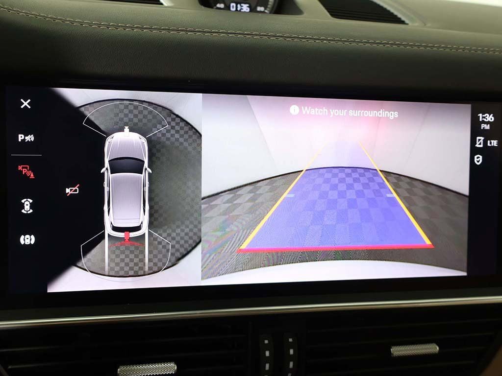 Used 2022 Porsche Cayenne GTS image 48