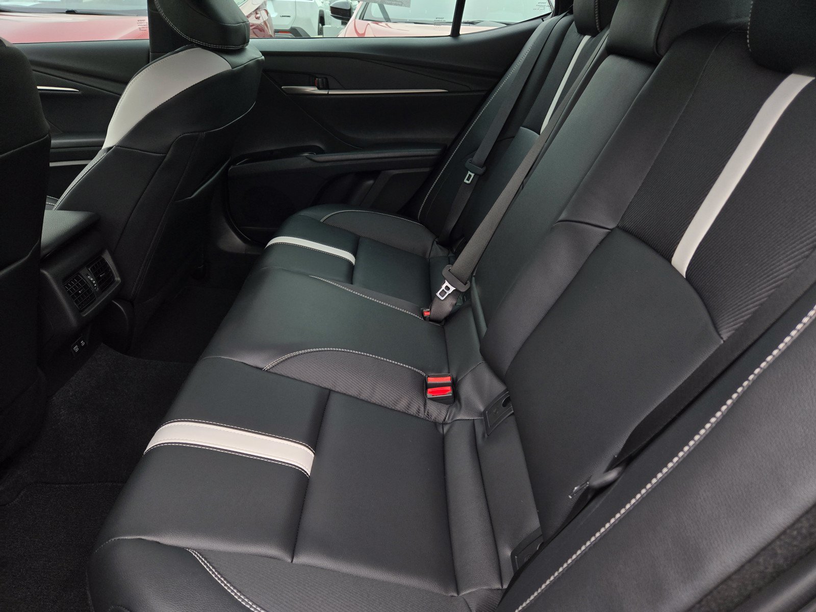 Certified 2026 Toyota Camry SE w/ Convenience Package FWD image 11