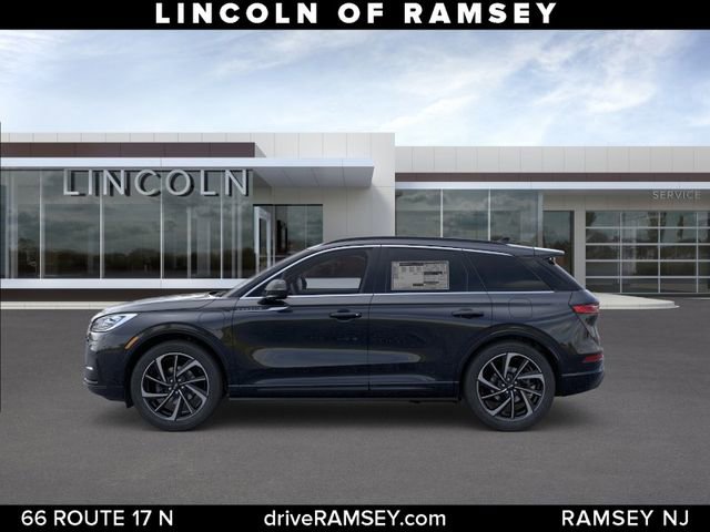 New 2026 Lincoln Corsair Grand Touring image 3