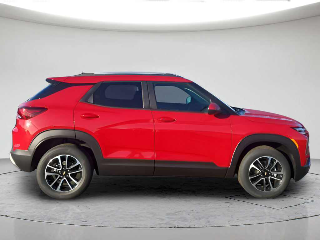New 2026 Chevrolet TrailBlazer LT AWD/4WD image 2