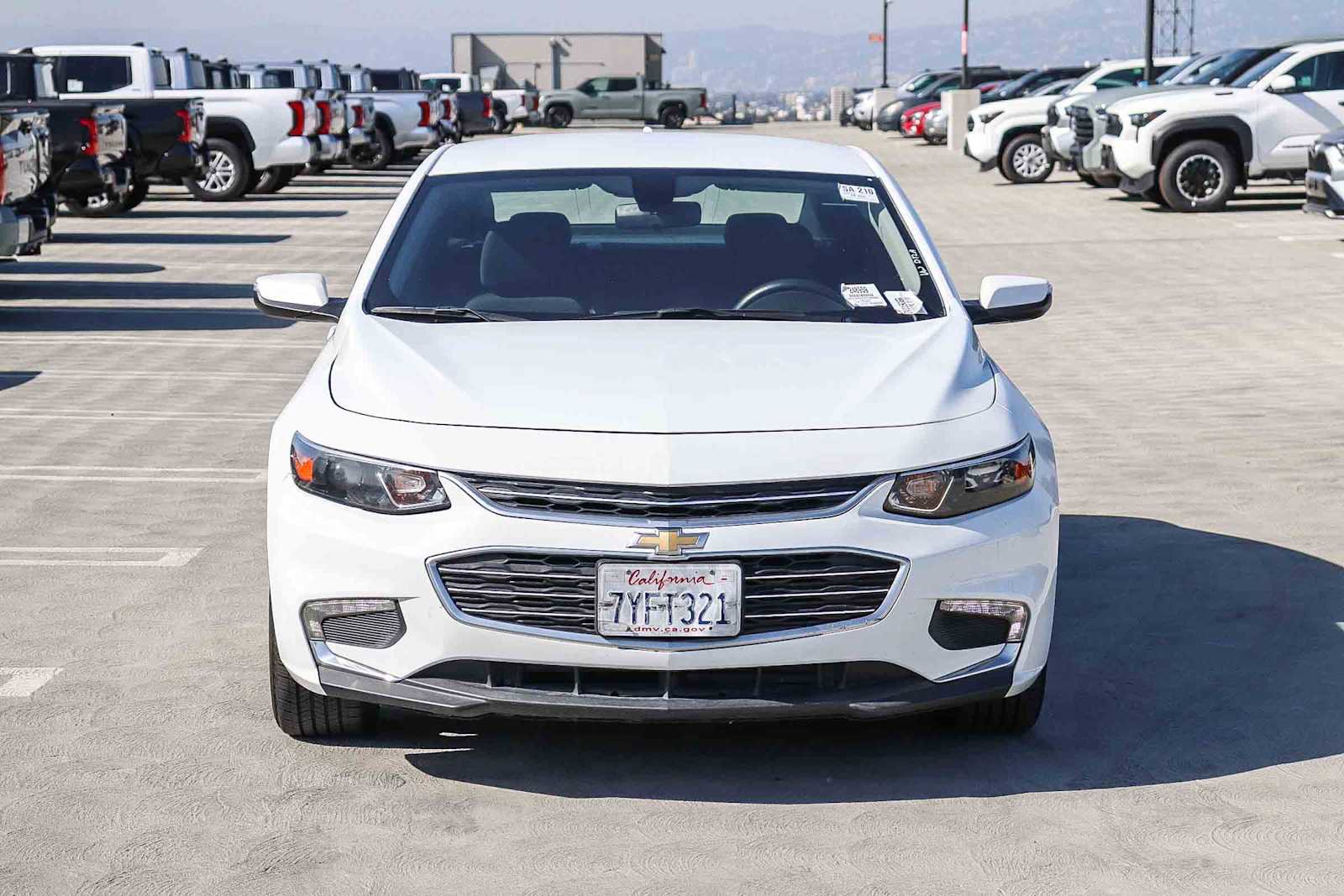 Used 2017 Chevrolet Malibu Hybrid FWD image 2