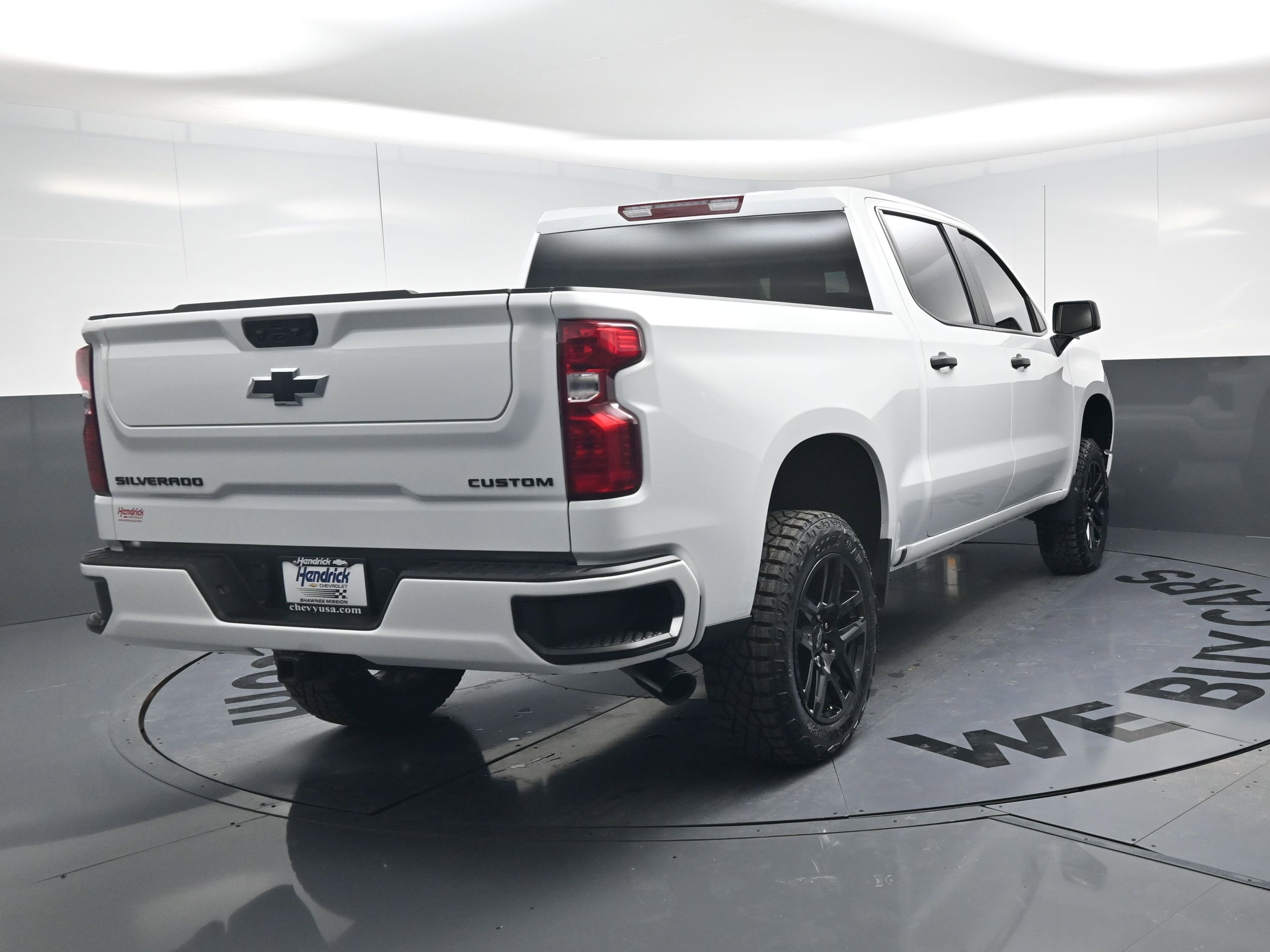 Certified 2025 Chevrolet Silverado 1500 Custom w/ Turbomax Blackout Package image 9