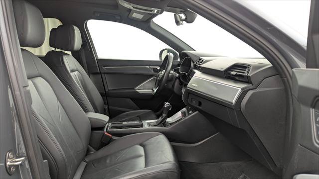 Used 2020 Audi Q3 2.0T Premium w/ Convenience Package AWD/4WD image 22