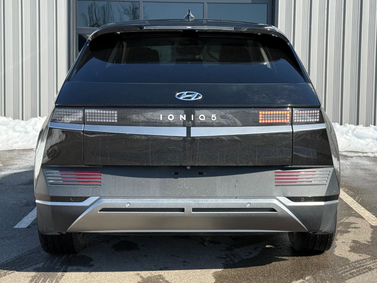 Used 2022 Hyundai Ioniq 5 SE image 6