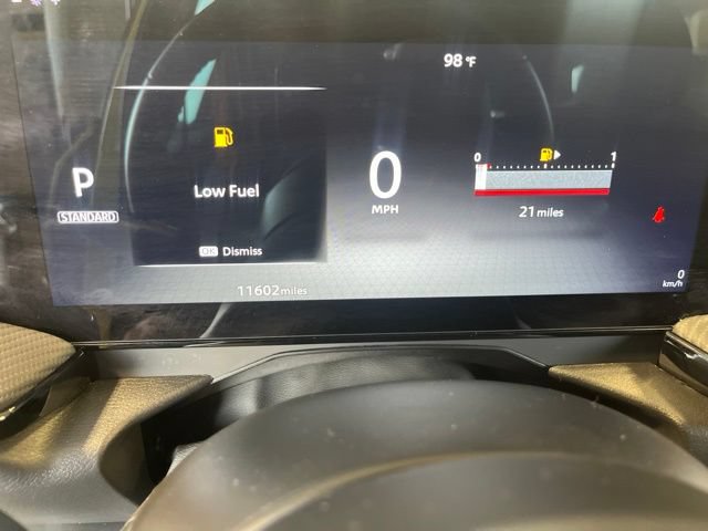 Used 2025 Nissan Kicks SR FWD image 12