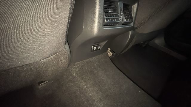 Used 2025 Toyota Camry LE image 23