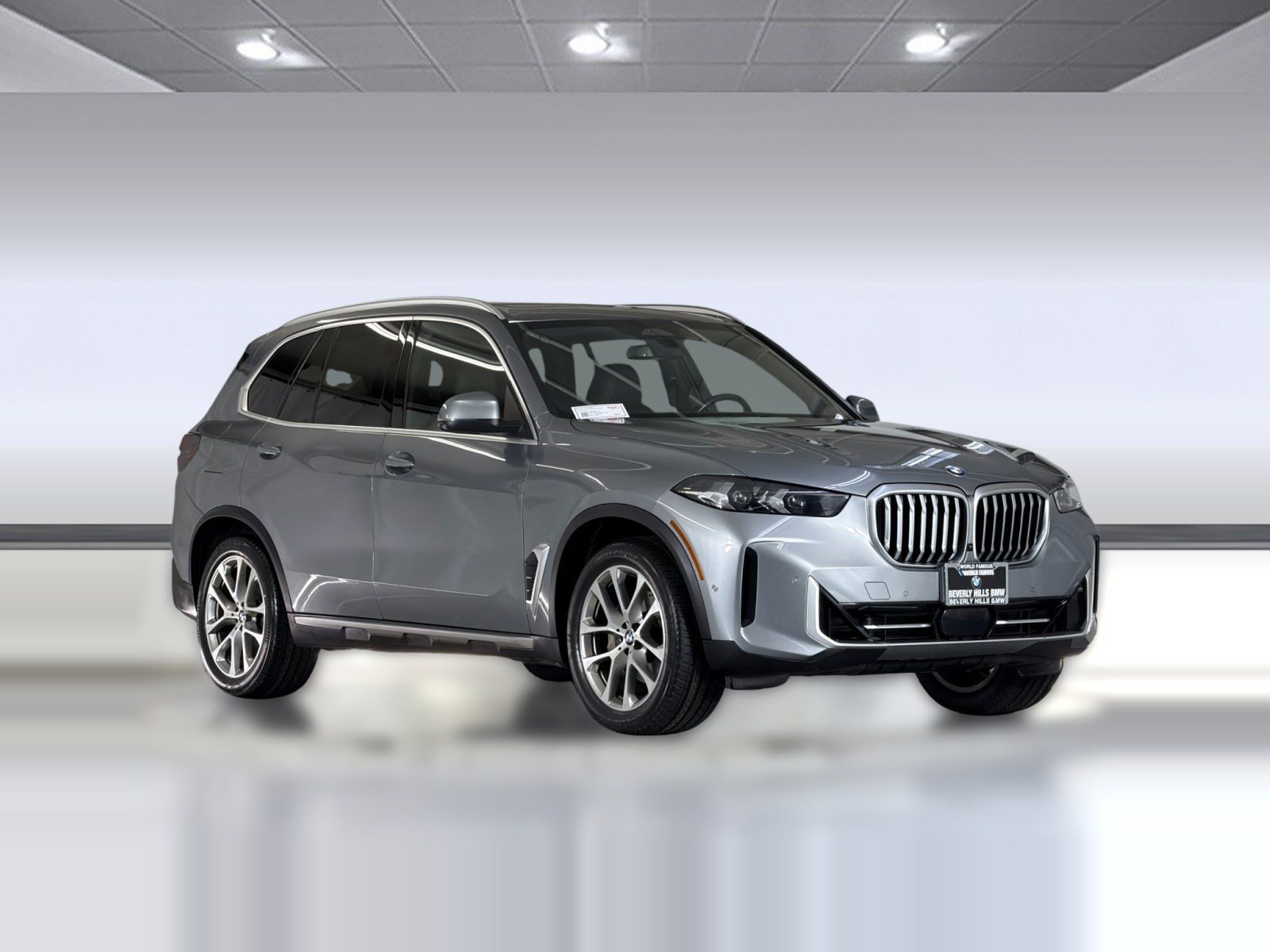 Used 2024 BMW X5 sDrive40i w/ Parking Assistance Package RWD image 7