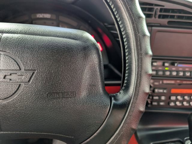 Used 1994 Chevrolet Corvette Coupe image 25