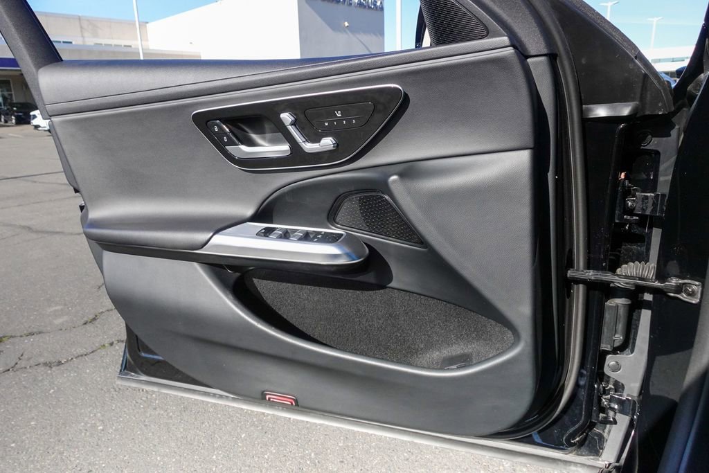 Used 2024 Mercedes-Benz E 350 4MATIC Sedan image 21