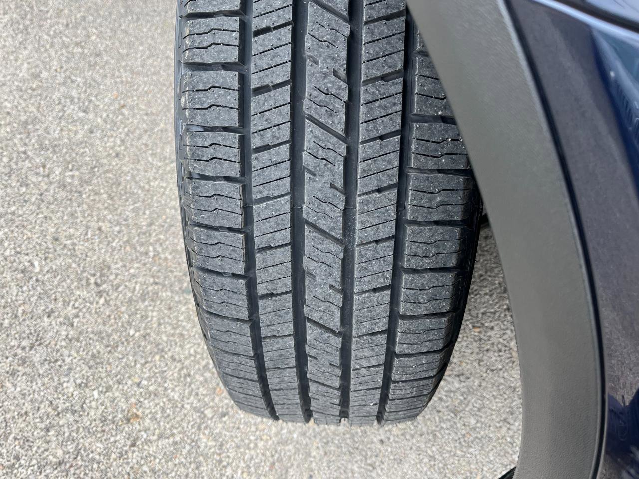 Used 2019 Mercedes-Benz GLC 300 4MATIC w/ Premium Package image 43