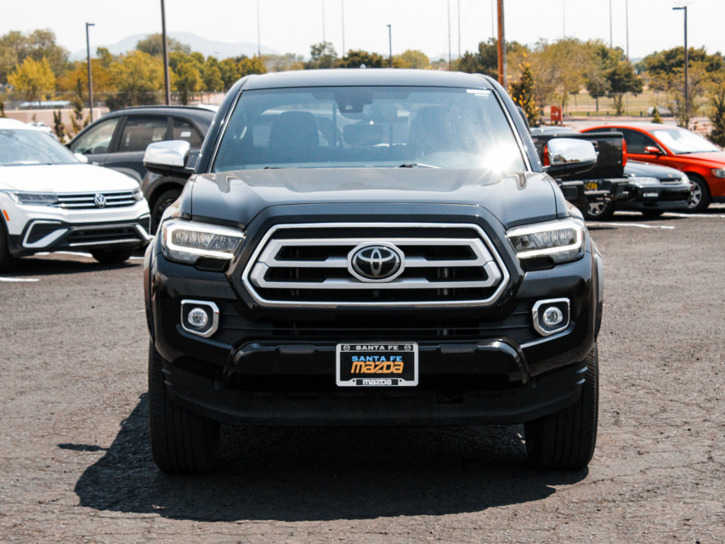 Used 2022 Toyota Tacoma Limited AWD/4WD image 2