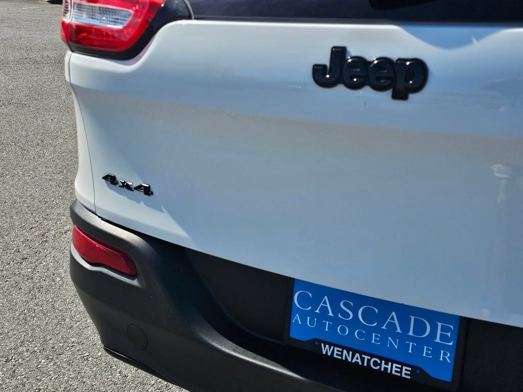 Used 2017 Jeep Cherokee Sport AWD/4WD image 20