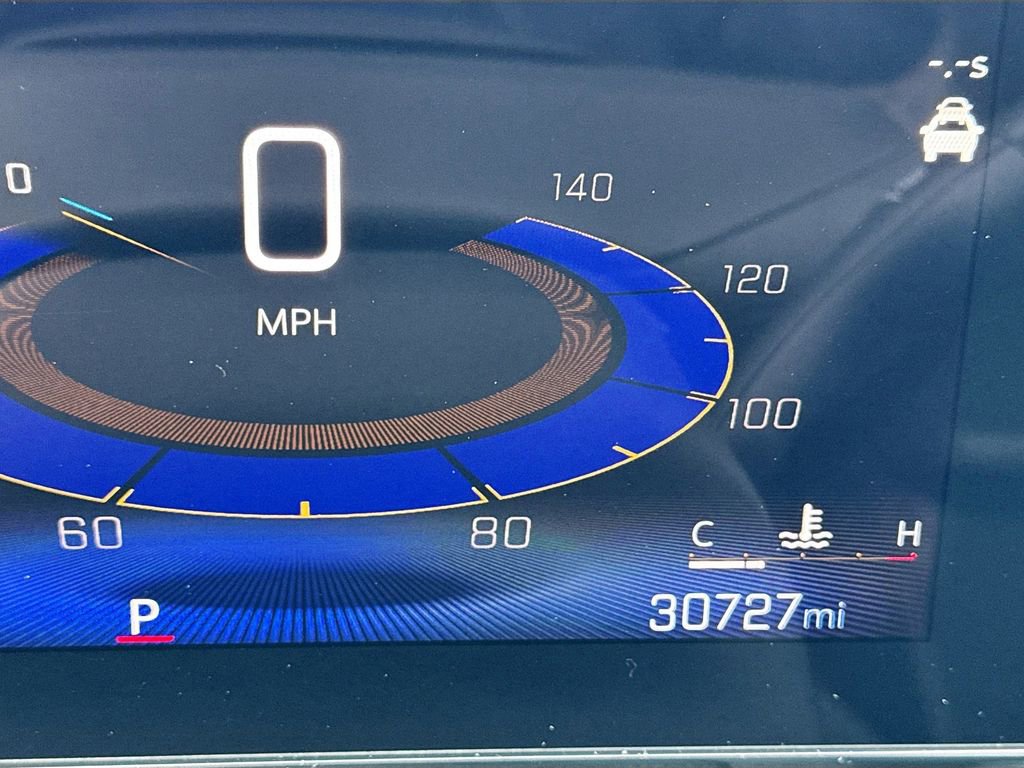 Used 2024 Chevrolet Trax LT w/ Driver Confidence Package image 12