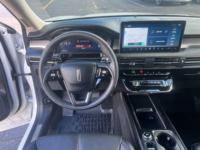 Certified 2024 Lincoln Corsair AWD w/ Equipment Group 101A image 17