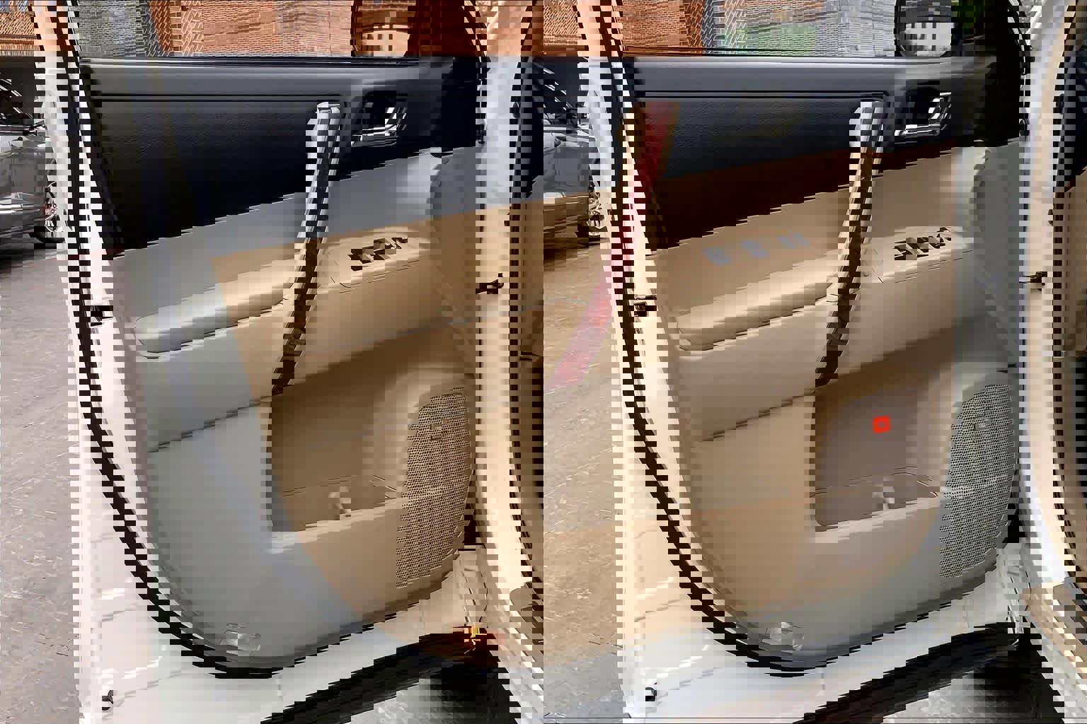 Used 2013 Toyota Highlander Limited image 21