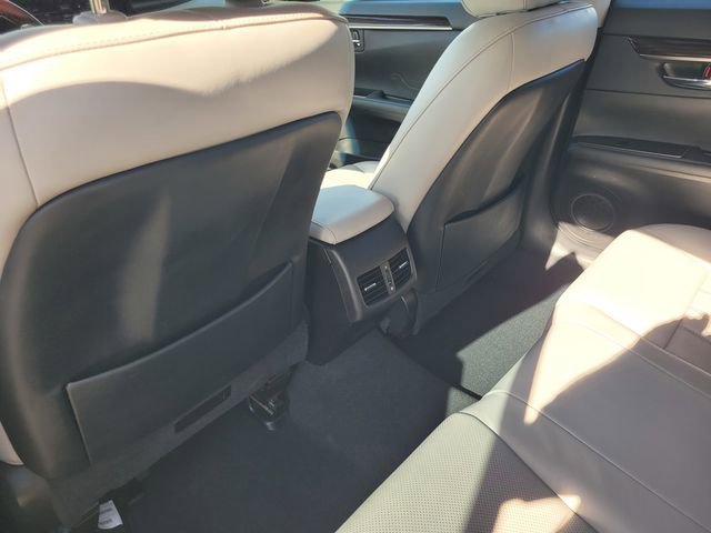 Used 2016 Lexus ES 350 w/ Luxury Package w/Wood Trim image 14