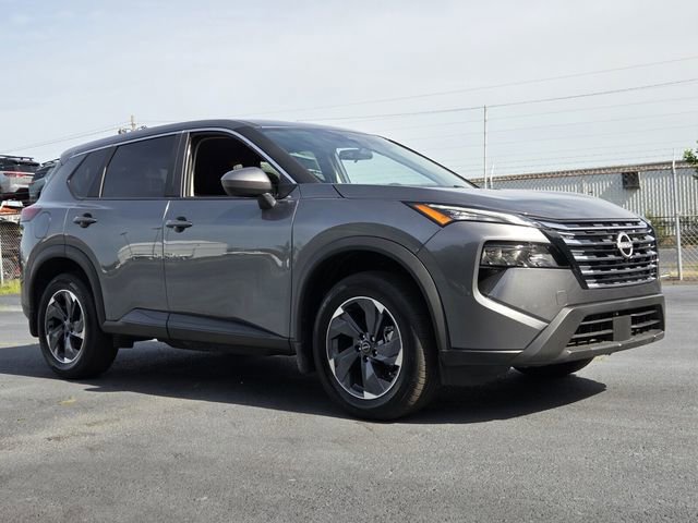 Used 2026 Nissan Rogue SV w/ Cold Weather Package FWD image 7