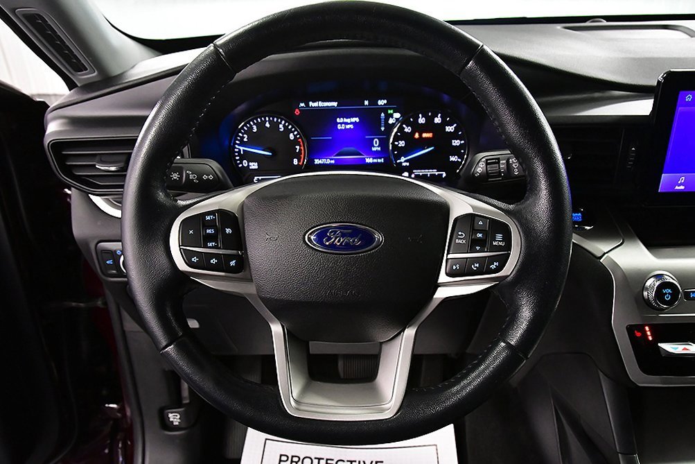Used 2022 Ford Explorer XLT image 19