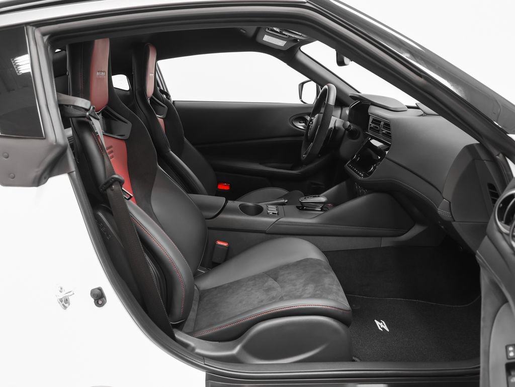 Used 2026 Nissan Z NISMO w/ Floor Mat Package RWD image 23