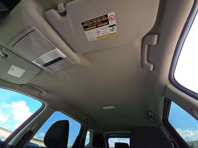 Used 2023 Nissan Rogue S FWD image 12