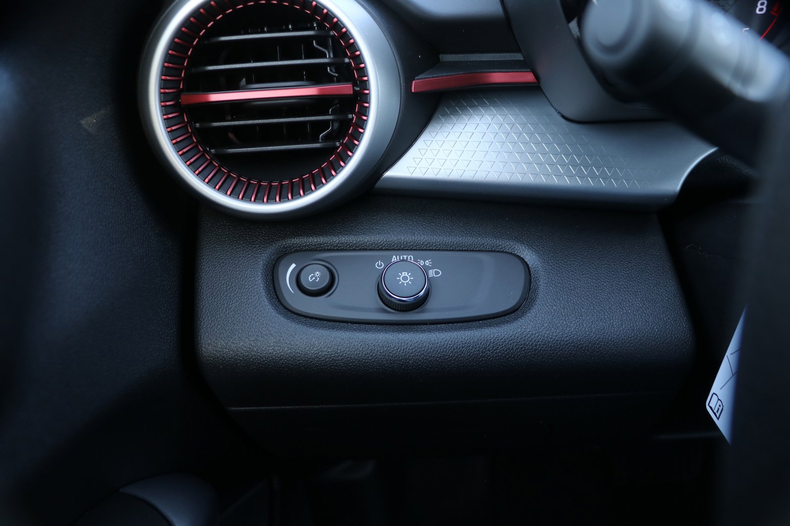 New 2026 Chevrolet Trax RS image 12