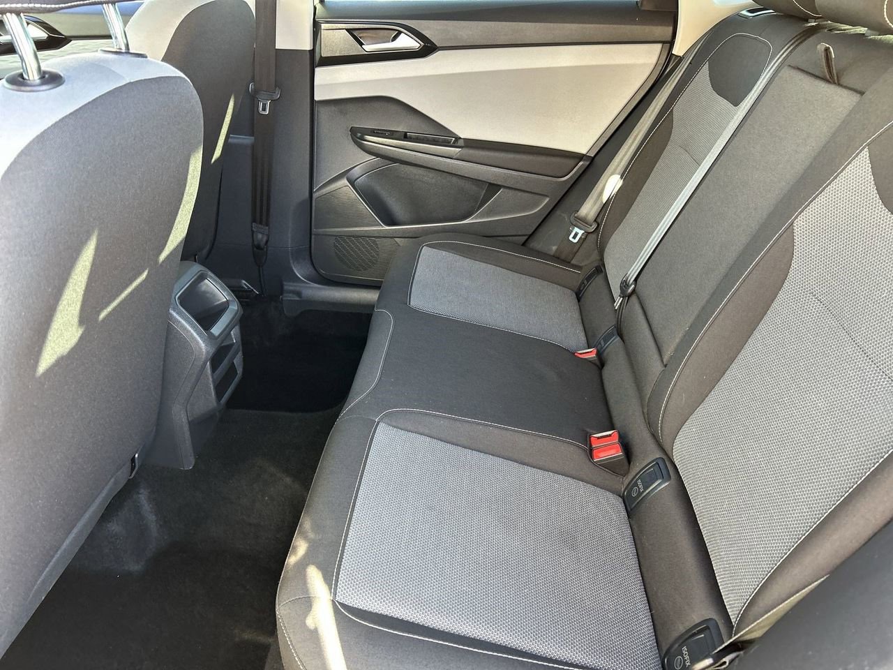 Used 2023 Volkswagen Taos S image 13