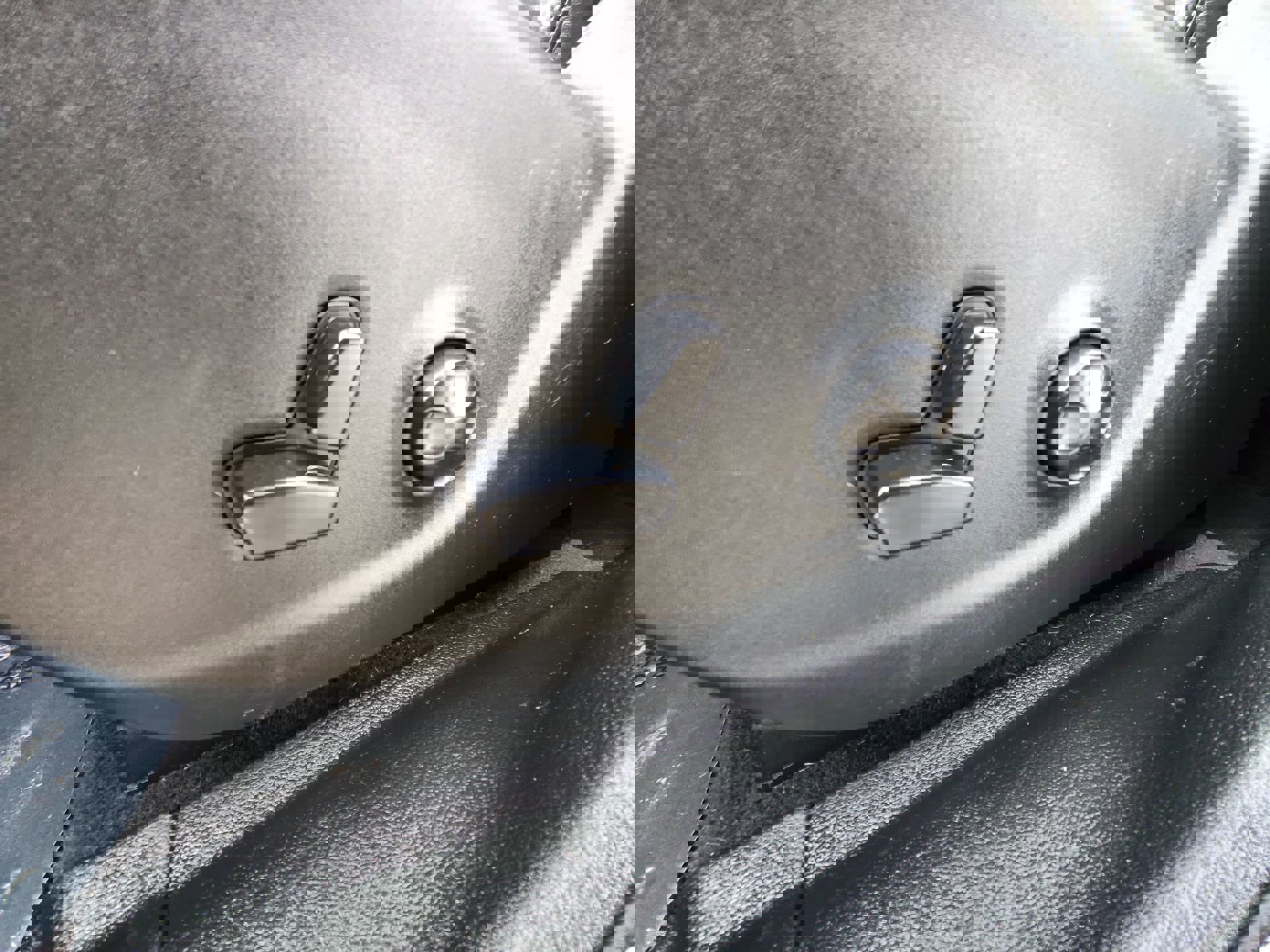 Certified 2019 Jeep Cherokee Latitude Plus image 14