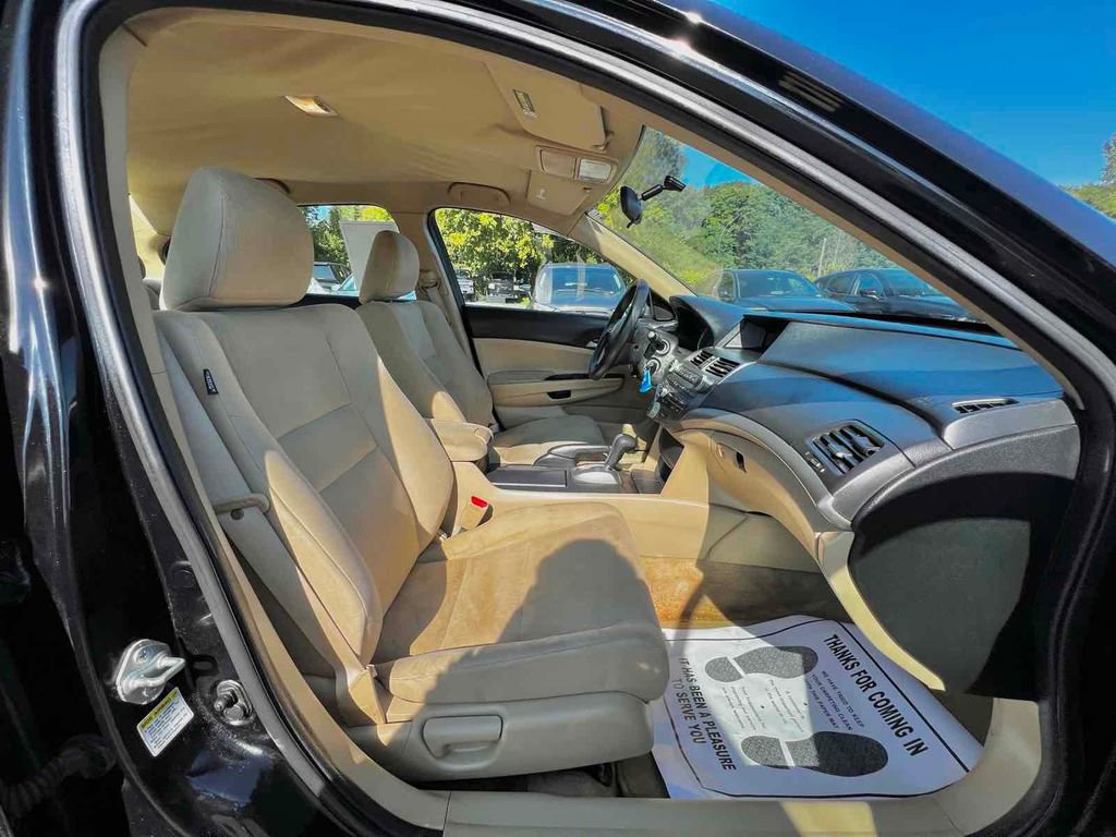 Used 2011 Honda Accord LX-P image 14