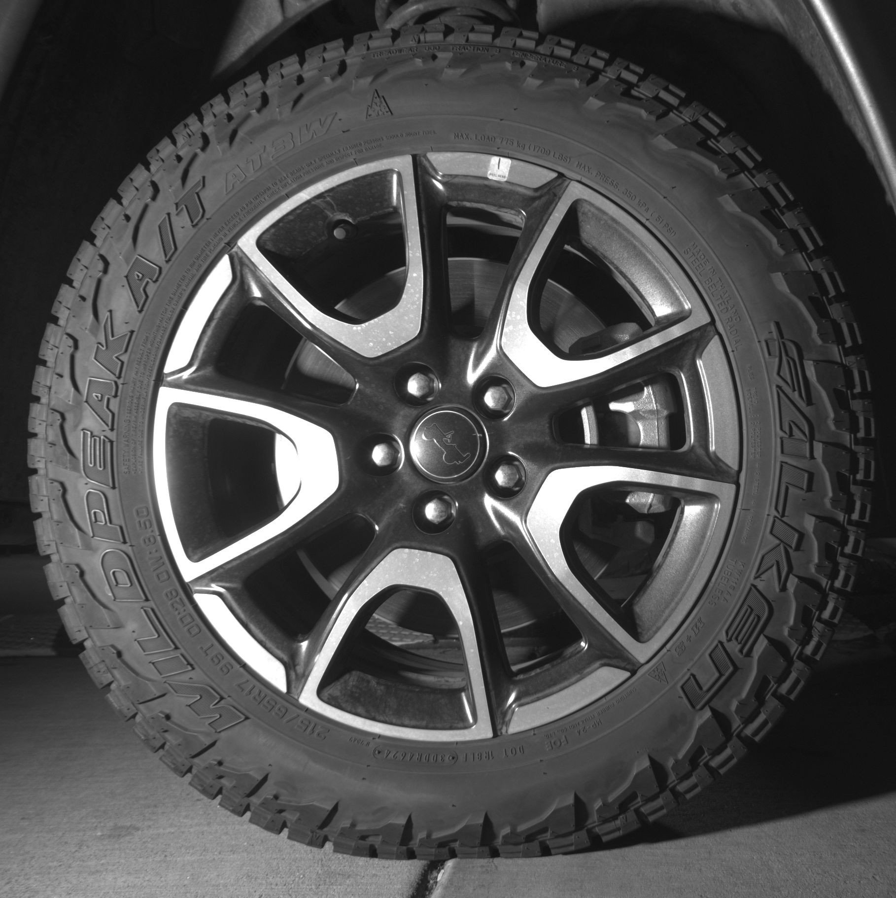 Used 2025 Jeep Compass Trailhawk image 13