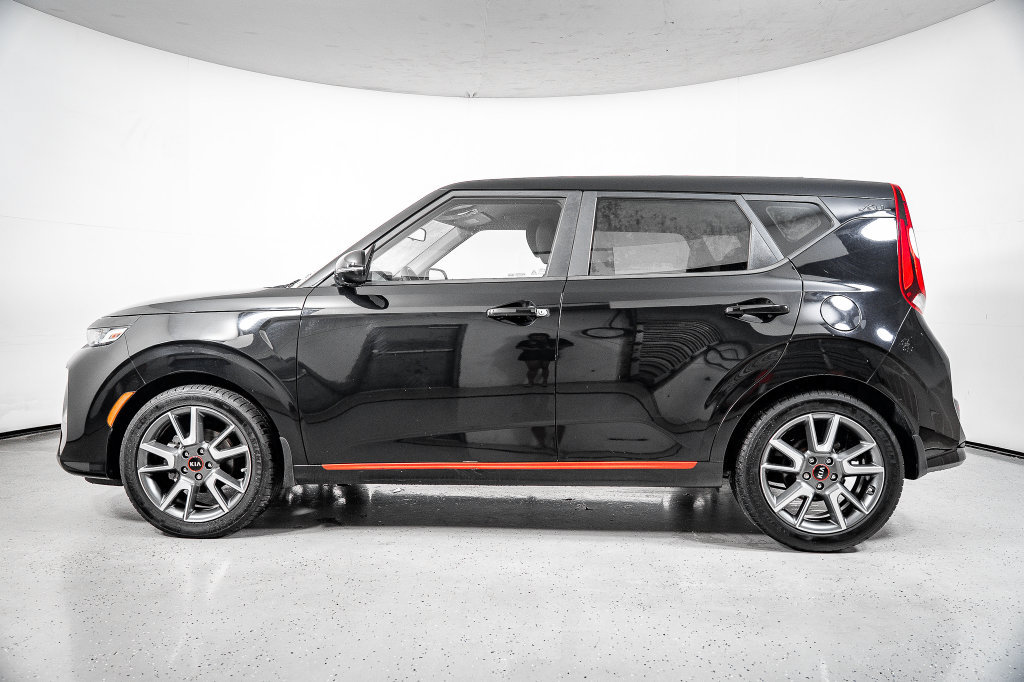 Used 2020 Kia Soul GT-Line FWD image 13