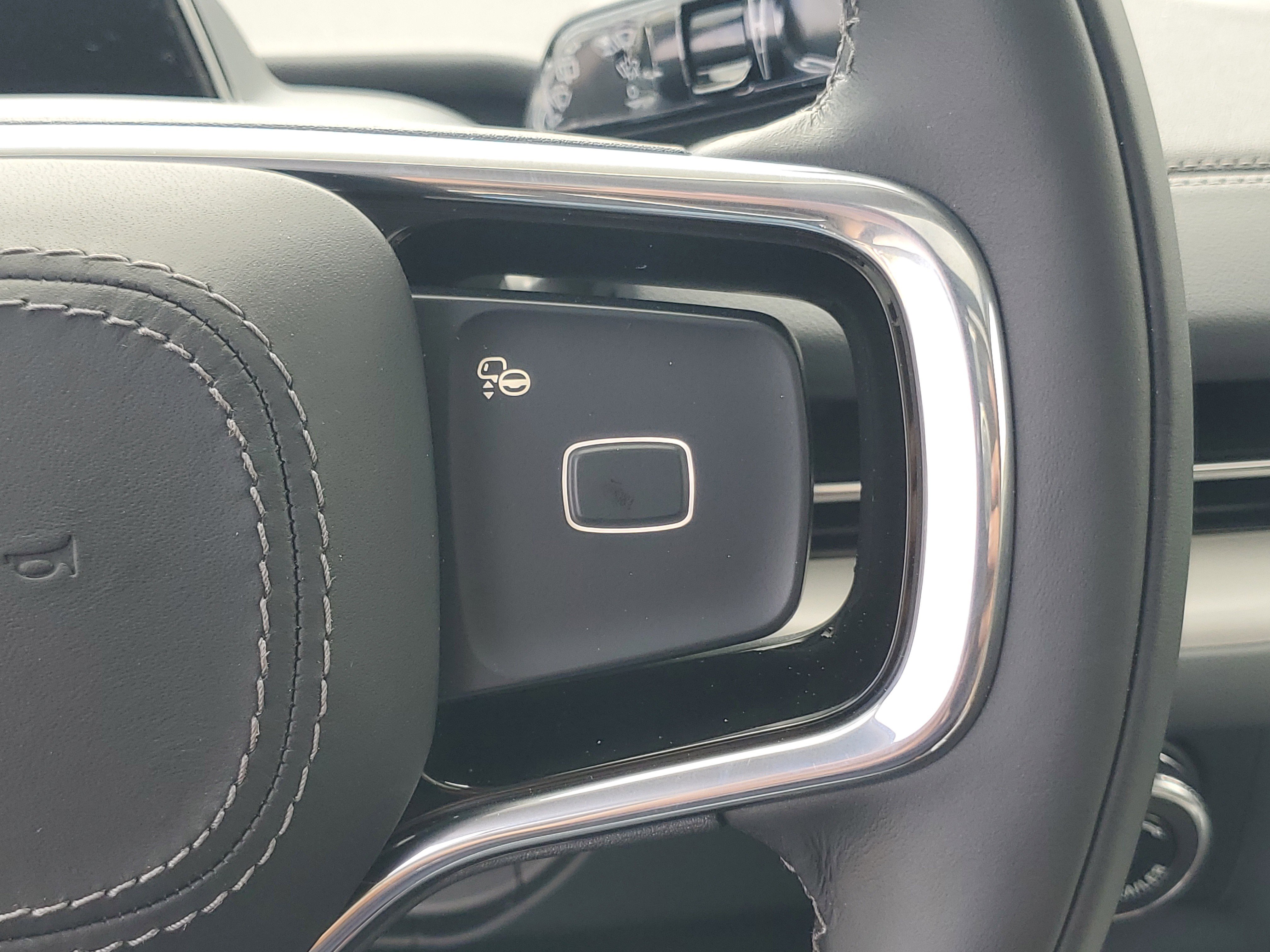 New 2025 Lincoln Navigator L Reserve AWD/4WD image 18