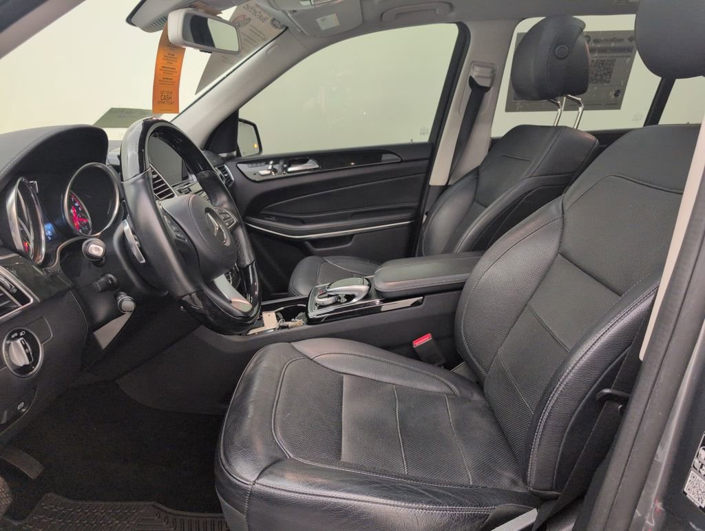 Used 2018 Mercedes-Benz GLS 550 4MATIC image 4