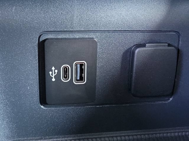 Used 2026 Ford Explorer Active w/ Active Comfort Package RWD image 15