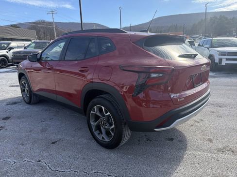 New 2026 Chevrolet Trax LT w/ Driver Confidence Package FWD image 47