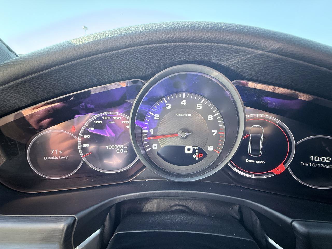 Used 2020 Porsche Panamera RWD image 15