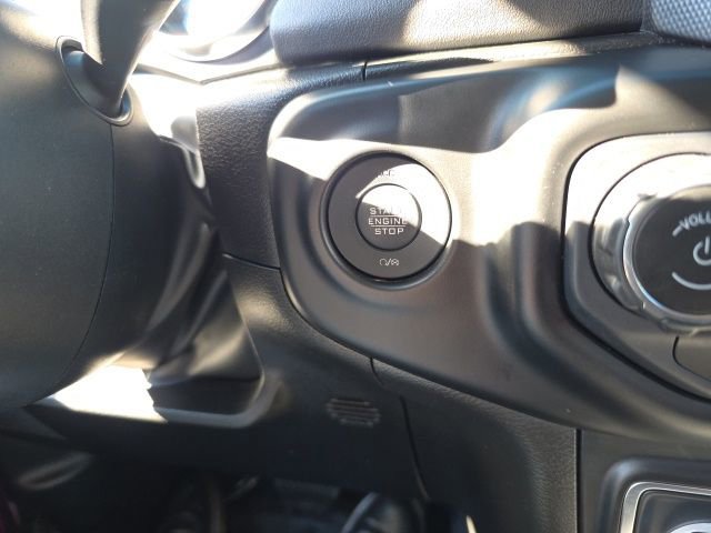 Used 2022 Jeep Wrangler Unlimited Sahara w/ Safety Group AWD/4WD image 26