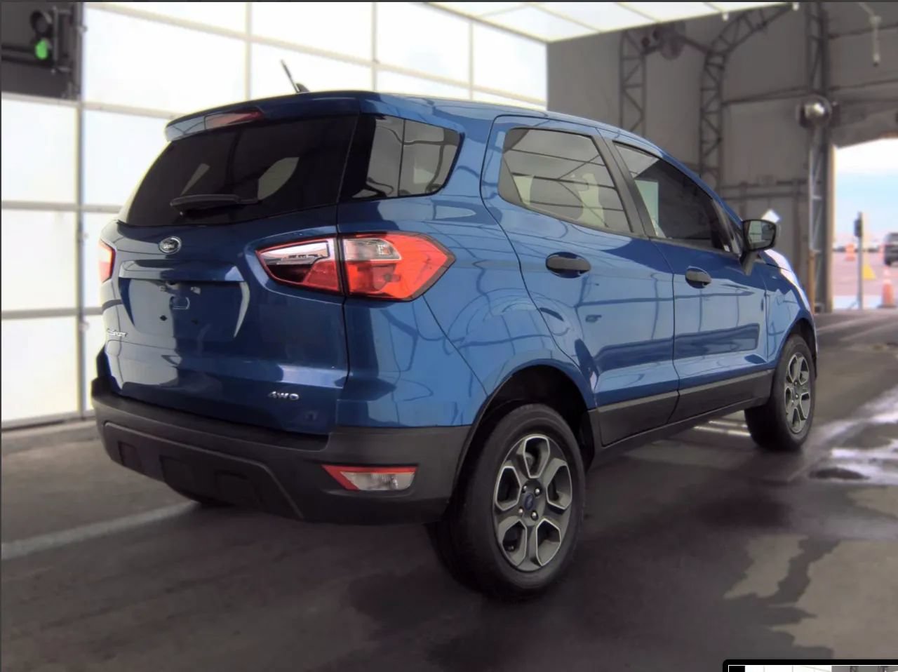 Used 2022 Ford EcoSport S AWD/4WD image 2